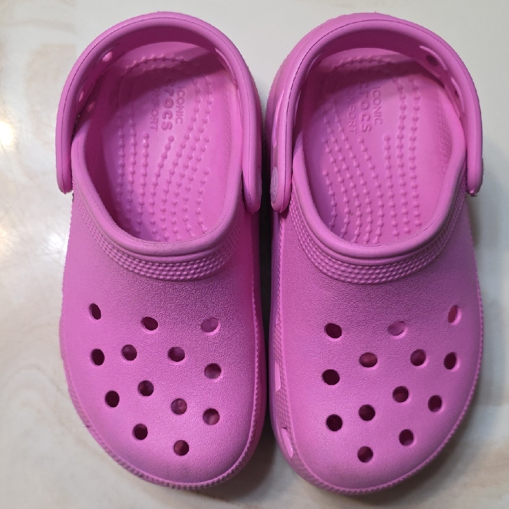 CROCS Kids Platfrom Shoe - Vibrant Pink